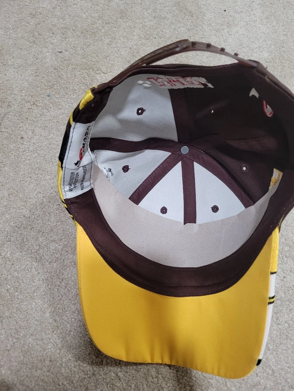 Vintage NASCAR Dale Jarrett #88 UPS Robert Yates Racing Strapback Hat
